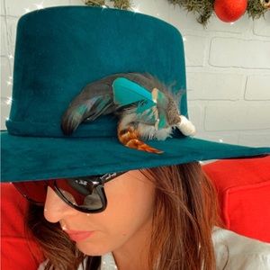 Beautiful! Leather hat